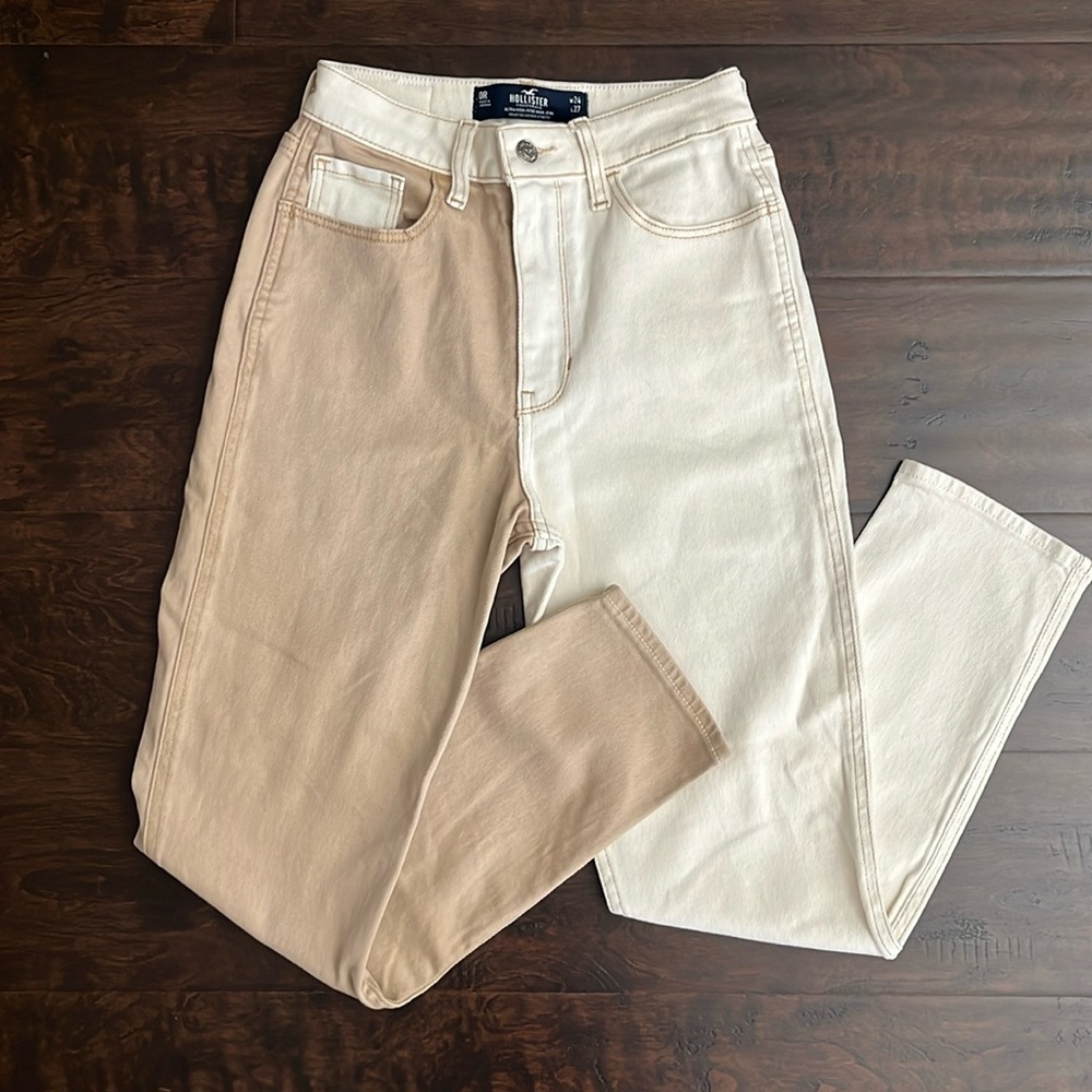 Adorable girls Hollister mom jeans